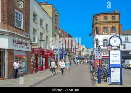 Meerenge Bargate Shopping Area, Boston, Lincolnshire, England, Vereinigtes Königreich Stockfoto