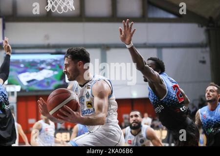 PalaRadi, Cremona, Italien, 30. Oktober 2022, Lorenzo Caroti (Vanoli Cremona) während der Vanoli Basket Cremona gegen Kienergia Rieti - Italienische Basketball Serie A2 Men Championship Stockfoto