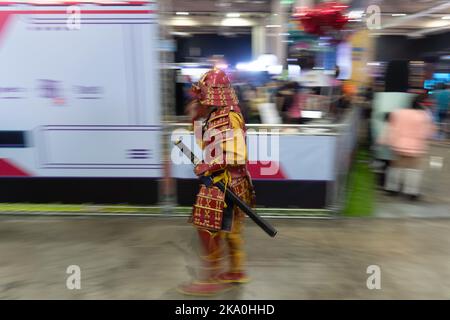 Santiago, Metropolitana, Chile. 30. Oktober 2022. Ein Cosplayer nimmt an der Comic Con Convention in Santiago, Chile, am 30. Oktober 2022 Teil. (Bild: © Matias Basualdo/ZUMA Press Wire) Stockfoto