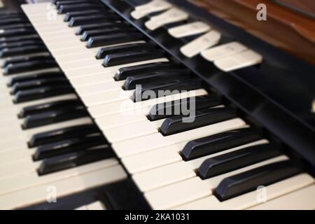 Nahaufnahme einer Klaviertastatur, Stockfoto Stockfoto
