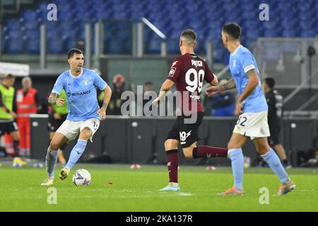 Rom, Italien. 30. Oktober 2022. Alessio Romagnoli von S.S. LAZIO während der 12. Tage der Serie A Meisterschaft zwischen S.S. Lazio gegen US Salernitana am 30. Oktober 2022 im Stadio Olimpico in Rom, Italien. Kredit: Unabhängige Fotoagentur/Alamy Live Nachrichten Stockfoto