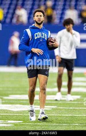 30. Oktober 2022: Indianapolis Colts Wide Receiver Michael Pittman Jr. (11) während des Vorspiels des NFL-Fußballspiels gegen die Washington Commanders in Indianapolis, Indiana. John Mersits/CSM. Stockfoto