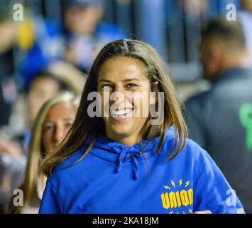 Chester, Pennsylvania, USA. 30. Oktober 2022. Am 30. Oktober 2022 war die Chester PA- Soccer-Legende CARLI LLOYD vor dem Start des Spiels im Subaru Park als Sondergast für die Union (Bildquelle: © Ricky Fitchett/ZUMA Press Wire) Bildquelle: ZUMA Press, Inc./Alamy Live News Stockfoto