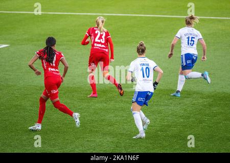 Historisches Damen-Fußballspiel in der Platinumcars Arena in Norrköping zwischen IFK Norrköping und Bergdalens IK im schwedischen Elitettan der zweiten Klasse. Stockfoto