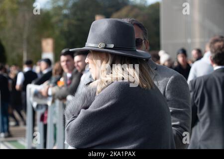 Ascot, Bergen, Großbritannien. 29.. Oktober 2022. Racegoers und ihre Familien genießen das Halloween-Wochenende und den Kirmes bei Ascot Races. Quelle: Maureen McLean/Alamy Stockfoto