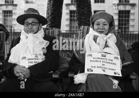 Gyanraj Rai trat am 7. 2013. November aus Protest gegen die Behandlung von Gurkhas durch die britische Regierung, Whitehall London, in einen Hungerstreik bis zum Tod. Stockfoto