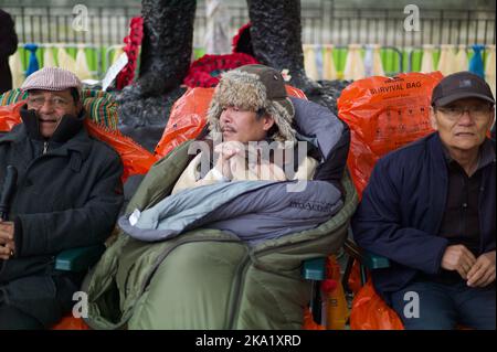 Gyanraj Rai trat am 7. 2013. November aus Protest gegen die Behandlung von Gurkhas durch die britische Regierung, Whitehall London, in einen Hungerstreik bis zum Tod. Stockfoto