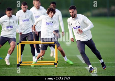 Rodrigo Bentancur von Tottenham Hotspur während einer Trainingseinheit auf dem Hotspur Way Training Ground, London. Bilddatum: Montag, 31. Oktober 2022. Stockfoto