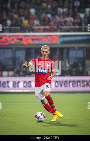 Silkeborg, Dänemark. 30. Oktober 2022. Oliver Sonne (5) von Silkeborg, WENN er während des Superliga-Spiels 3F zwischen Silkeborg IF und Viborg IF im Jysk Park in Silkeborg gesehen wurde. (Foto: Gonzales Photo/Alamy Live News Stockfoto