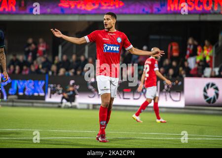 Silkeborg, Dänemark. 30. Oktober 2022. Joel Felix (4) von Silkeborg, WENN er während des Superliga-Spiels 3F zwischen Silkeborg IF und Viborg IF im Jysk Park in Silkeborg gesehen wurde. (Foto: Gonzales Photo/Alamy Live News Stockfoto