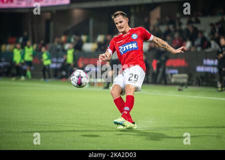 Silkeborg, Dänemark. 30. Oktober 2022. Lukas Engel (29) von Silkeborg, WENN er während des Superliga-Spiels 3F zwischen Silkeborg IF und Viborg IF im Jysk Park in Silkeborg gesehen wurde. (Foto: Gonzales Photo/Alamy Live News Stockfoto