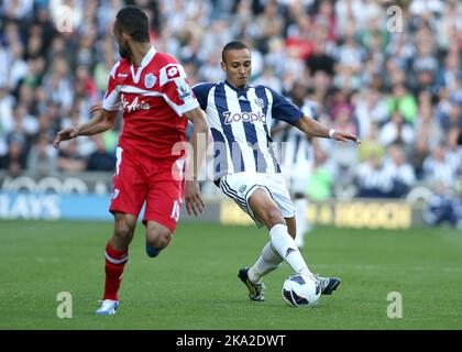 6.. Oktober 2012 - Barclays Premier League - West Bromwich Albion gegen Queens Park Rangers - Peter Odemwingie von West Bromwich Albion versucht, einen losen Ball zu kontrollieren. - Foto: Paul Roberts/Pathos. Stockfoto