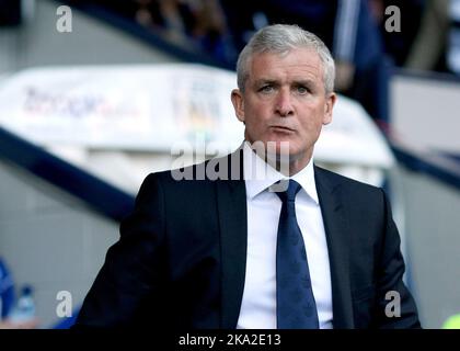 6.. Oktober 2012 - Barclays Premier League - West Bromwich Albion gegen Queens Park Rangers - unter Druck Mark Hughes, Manager der Queens Park Rangers, vor dem Start im Bild - Foto: Paul Roberts/Pathos. Stockfoto