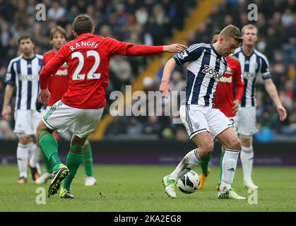 09. März 2013 - Fußball - Barclays Premiership Football - West Bromwich Albion Vs. Swansea City - James Morrisson von West Bromwich Albion versucht, den Ball zu kontrollieren - Foto: Paul Roberts/Pathos. Stockfoto