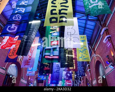 Ausstellung „Les Mots voyageurs“, La Condition Publique, Kulturort, Roubaix, Nord, Hauts-de-France, Frankreich Stockfoto