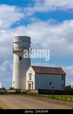 Alter Leuchtturm von Hunstanton in West Norfolk England, Großbritannien, erbaut 1840 und wird heute als Ferienunterkunft genutzt. Stockfoto