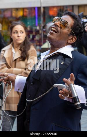 New York, NY, USA. 31. Oktober 2022. Al Roker bei einem öffentlichen Auftritt für die NBC Today Show Halloween-Party, Rockefeller Plaza, New York, NY 31. Oktober 2022. Kredit: Manoli Figetakis/Everett Collection/Alamy Live Nachrichten Stockfoto