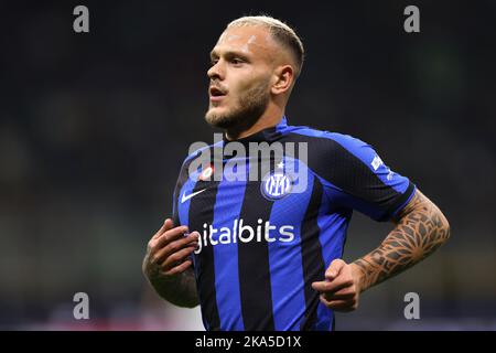 Mailand, Italien, 29.. Oktober 2022. Federico Dimarco vom FC Internazionale beim Spiel der Serie A in Giuseppe Meazza, Mailand. Bildnachweis sollte lauten: Jonathan Moscrop / Sportimage Stockfoto