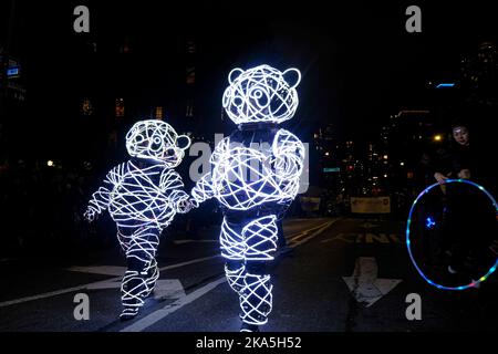 New York, NY, USA. 31. Oktober 2022. 49. jährliche Village Halloween Parade am 31. Oktober 2022 in New York City. Kredit: Katie Godowski/Media Punch/Alamy Live Nachrichten Stockfoto