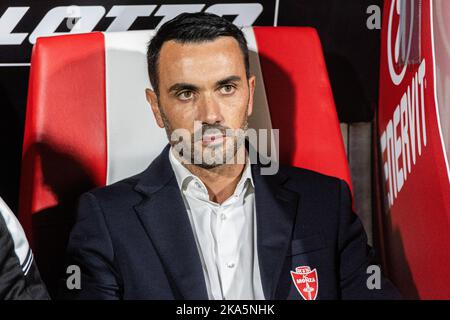 Monza, Italien. 31. Oktober 2022. Ein Trainer von AC Monza Rafaele Palladino wird während des Serie-A-Spiels zwischen AC Monza und dem FC Bologna im Stadio Brianteo gesehen.(Endstand; AC Monza 1:2 Bologna FC) (Foto von Mairo Cinquetti/SOPA Images/Sipa USA) Credit: SIPA USA/Alamy Live News Stockfoto