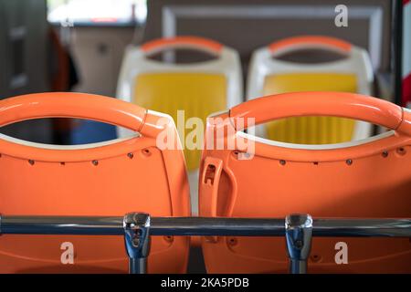 Businnenraum, ausgewählte Sitzposition. Transport-, Reise- und Tourismuskonzept. Stockfoto