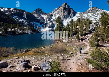 Wandern in der Nähe von Glen Pass, Kings Canyon National Park, Pacific Crest Trail, Kalifornien, USA Stockfoto