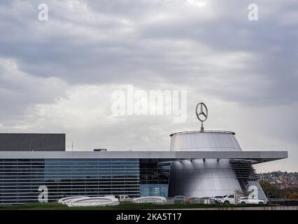 Stuttgart, Deutschland. 28. Oktober 2022. Mercedes Benz Museum in Stuttgart. Kredit: SOPA Images Limited/Alamy Live Nachrichten Stockfoto