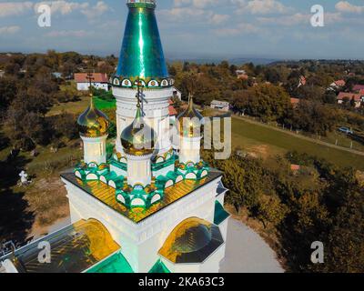 Kuppel einer russisch-orthodoxen Kirche Stockfoto