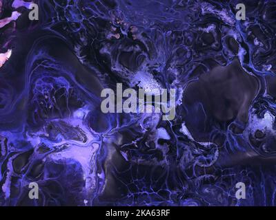 Neon abstrakte Kunst Malerei in blauen und violetten Farben, kreative handbemalte Hintergrund, Acryl, Pinsel Textur, dunkle Kunstwerke. Moderne Kunst. Zeitgenössisch Stockfoto