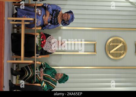 Oslo, Freitag, 9.. Dezember: Pressekonferenz im Nobelinstitut mit den Friedensnobelpreisträgern (von links) Liberianische Friedensaktivistin Leymah Gbowee, Menschenrechtsaktivistin Tawakul Karman aus dem Jemen und Präsidentin von Liberia Ellen Johnson-Sirleaf Foto: Cornelius Poppe / Scanpix Norwegen Stockfoto