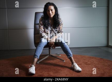 KOPENHAGEN, DÄNEMARK 20140914. Cecilia Braekhus (32) war überlegen gegen IBF-Champion Ivana Habazin und gewann als erste Boxerin am Samstagabend ihren vierten Weltmeisterschaftsgürtel. Die 'First Lady' aus Bergen hat einmal mehr bewiesen, dass sie die beste Boxerin ist. Im Bild: Cecilia Braekhus am nächsten Tag. Foto: Heiko Junge/ Stockfoto