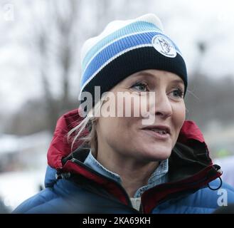 Oslo, Norwegen 20150113. Das Paar des königlichen Kronprinzen besucht am Dienstag den Toyenpark in Oslo zur Eröffnung des Outdoor Recreation Year 2015 (Friluftlivets aar). 1600 Kinder und Jugendliche nahmen an der Eröffnung Teil. Kronprinzessin Mette-Marit von der Pressekonferenz. Foto: Lise Aaserud / NTB scanpix Stockfoto