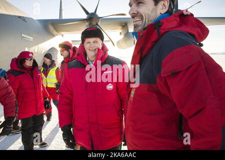 Troll, Antarktis 20150210. König Harald ist der erste norwegische König, der das Queen Maud Land in der Antarktis besucht. King wird an der Feier des 10.-jährigen Bestehens der norwegischen Forschungsstation Troll teilnehmen. Foto: Tore Meek / NTB scanpix Stockfoto