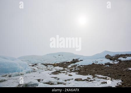 Troll, Queen Maud Land, Antarktis 20150212. Spektakuläre Landschaft rund um den Jutulsessen (Berg) in der Antarktis. König Harald besuchte das Gebiet anlässlich des 10.-jährigen Bestehens der norwegischen Forschungsstation Troll in der Antarktis. Foto: Tore Meek / NTB scanpix Stockfoto