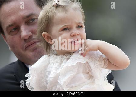 STOCKHOLM, SCHWEDEN 20150613. Hochzeit zwischen Prinz Carl Philip und Sofia Hellqvist. Chris O'Neill und Prinzessin Leonore treffen während der Prinzenhochzeit am Samstag in der Königlichen Kapelle im Königlichen Palast in Stockholm ein. Foto: Jon Olav Nesvold / NTB scanpix Stockfoto