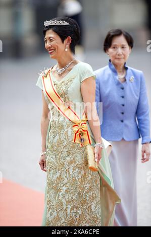 STOCKHOLM, SCHWEDEN 20150613. Hochzeit zwischen Prinz Carl Philip und Sofia Hellqvist. Prinzessin Takamado von Japan kommt in der Königlichen Kapelle in Stockholm an, um an der Prinzenhochzeit am Samstag teilzunehmen. Foto: Jon Olav Nesvold / NTB scanpix Stockfoto