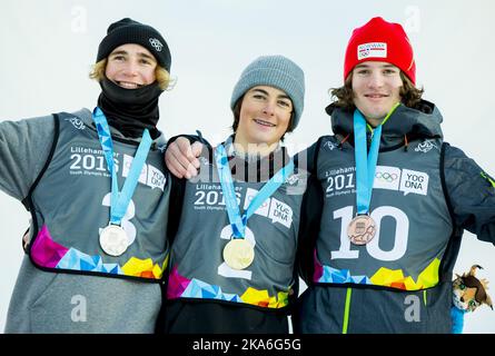 Oslo, Norwegen 20160214. Olympische Jugendspiele in Lillehammer 2016. Birk Irving aus den USA gewann Halfpipe Freestyle im Oslo Vinterpark. Finn Bilous aus Neuseeland wurde Zweiter und Trym Sunde Andreassen aus Norwegen Dritter. Foto: Vegard Wivestad Grott / NTB scanpix Stockfoto