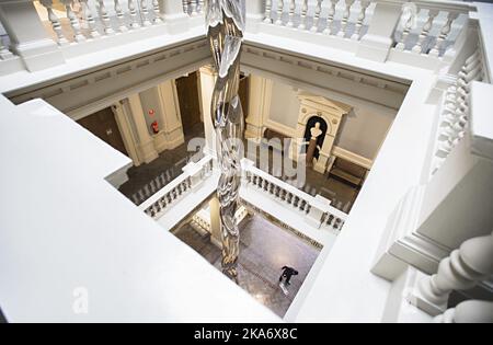 Bergen, Norwegen 20170523. CODE 1. Der Silberschatz basiert auf den großen Schenkungen von Christen Sveaas mit Bergen-Silber, den Fundstücken des Universitätsmuseums Bergen, des Norsk Folkemuseums und privater Sammler sowie den eigenen Sammlungen von KODE. Foto: Marit Hommedaille / NTB scanpix Stockfoto