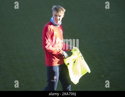 Drammen, Norwegen 20171009. Martin Oedegaard am Montag beim U-21-Training im Marienlyst-Stadion vor der morgigen internationalen U-21 gegen Deutschland. Foto: Terje Bendiksby / NTB scanpi Stockfoto