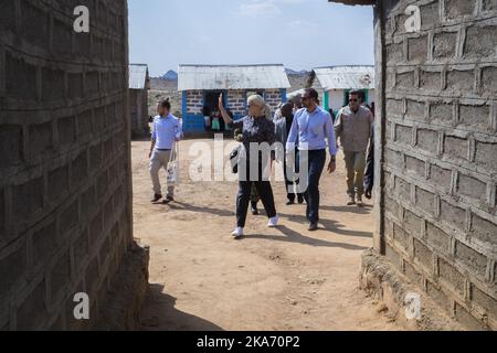 Addis Abeba, Äthiopien 20171109. Kronprinzessin Mette-Marit und Kronprinz Haakon im Flüchtlingslager Hitsats in Shire. Foto: Vidar Ruud / NTB scanpix Stockfoto