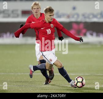 DRAMMEN, Norwegen 20171114. U21 EM-Qualifikation, Norwegen - Irland. Torschütze Martin Oedegaard während des Qualifikationsspiels der Europameisterschaft zwischen Norwegen und Irland am Dienstag im Marienlyst Stadium in Drammen. Das Spiel endete am 2-1. Foto: Lise Aaserud / NTB scanpi Stockfoto