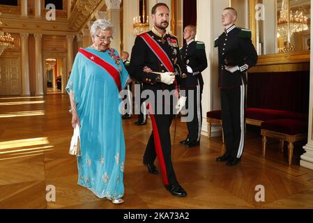 Oslo, Norwegen 20180604. Prinzessin Aestr Frau Ferner und Kronprinz Haakon kommen am Montagabend anlässlich des Staatsbesuchs aus der Slowakei zum Galadiner im Königlichen Palast. Foto: Heiko Junge / NTB scanpix Stockfoto