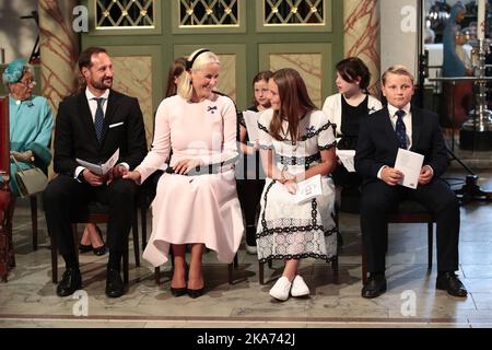 Oslo, Norway20180829. König Harald und Königin Sonja feiern ihren goldenen Hochzeitstag. Von links vorne: Kronprinz Haakon, Kronprinzessin Mette-Marit, Prinzessin Ingrid Alexandra und Prinz Sverre Magnus in der Kathedrale von Oslo. POOL Foto: Lise Aaserud / NTB scanpi Stockfoto