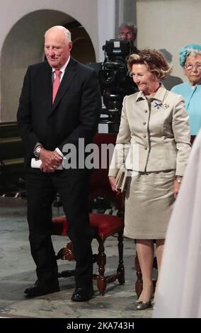 Oslo, Norwegen 20180829. König Harald und Königin Sonja feiern ihren goldenen Hochzeitstag mit einem Gottesdienst im Osloer Dom. POOL Foto: Lise Aaserud / NTB scanpi Stockfoto