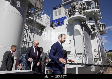 Oslo, Norwegen 20190529. König Harald und Kronprinz Haakon (rechts) besuchen das Forschungsschiff Kronprinz Haakon in Akershuskaia, Oslo. Foto: Ryan Kelly / NTB scanpi Stockfoto