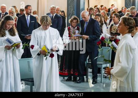 Asker, Norwegen 20200905. Kronprinzessin Mette-Marit, Kronprinz Haakon, Prinz Sverre Magnus, Königin Sonja und König Harald nehmen an der Bestätigung von Prinz Sverre Magnus in der Asker Kirche Teil. POOL Foto: Lise Ã…serud / NTB scanpix Stockfoto