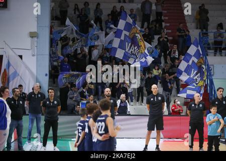 PalaRadi, Cremona, Italien, 30. Oktober 2022, Vanoli Cremona's Fans während Vanoli Basket Cremona vs Kienergia Rieti - Italienische Basketball Serie A2 Men Stockfoto