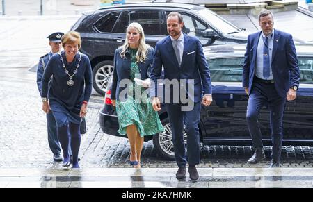 Oslo 20220926. Kronprinz Haakon und Kronprinzessin Mette-Marit sind am Montag bei der Eröffnung der Oslo Innovation Week 2022 im Rathaus von Oslo anwesend. Foto: Lise Aaserud / NTB Stockfoto