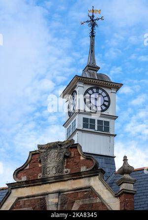 Uhrturm im Rathaus, Minehead, Somerset, England, Großbritannien Stockfoto
