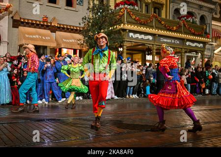 Paris, Frankreich. 31. Oktober 2022. Disney Halloween Abende im Disneyland Park in Chessy, Frankreich am 31. Oktober 2022. (Foto: Lionel Urman/Sipa USA) Quelle: SIPA USA/Alamy Live News Stockfoto